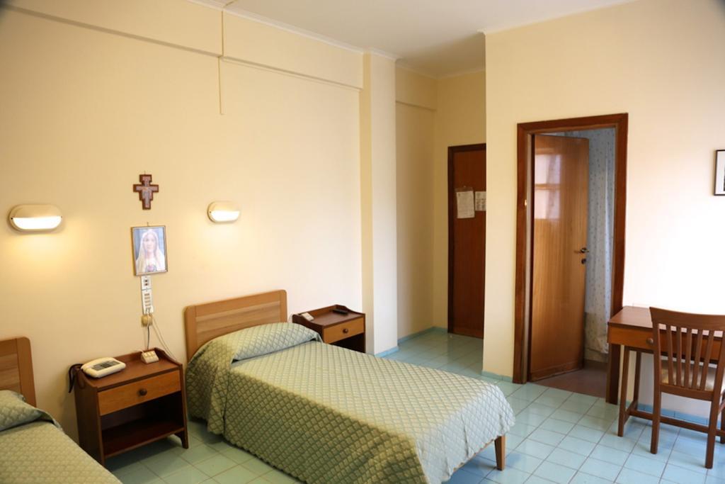 Hotel Casa Piccole Ancelle Di Cristo Re Roma