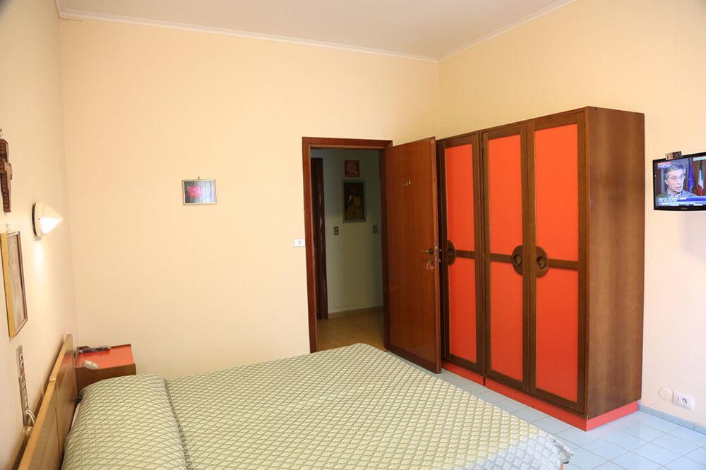 Hotel Casa Piccole Ancelle Di Cristo Re Roma
